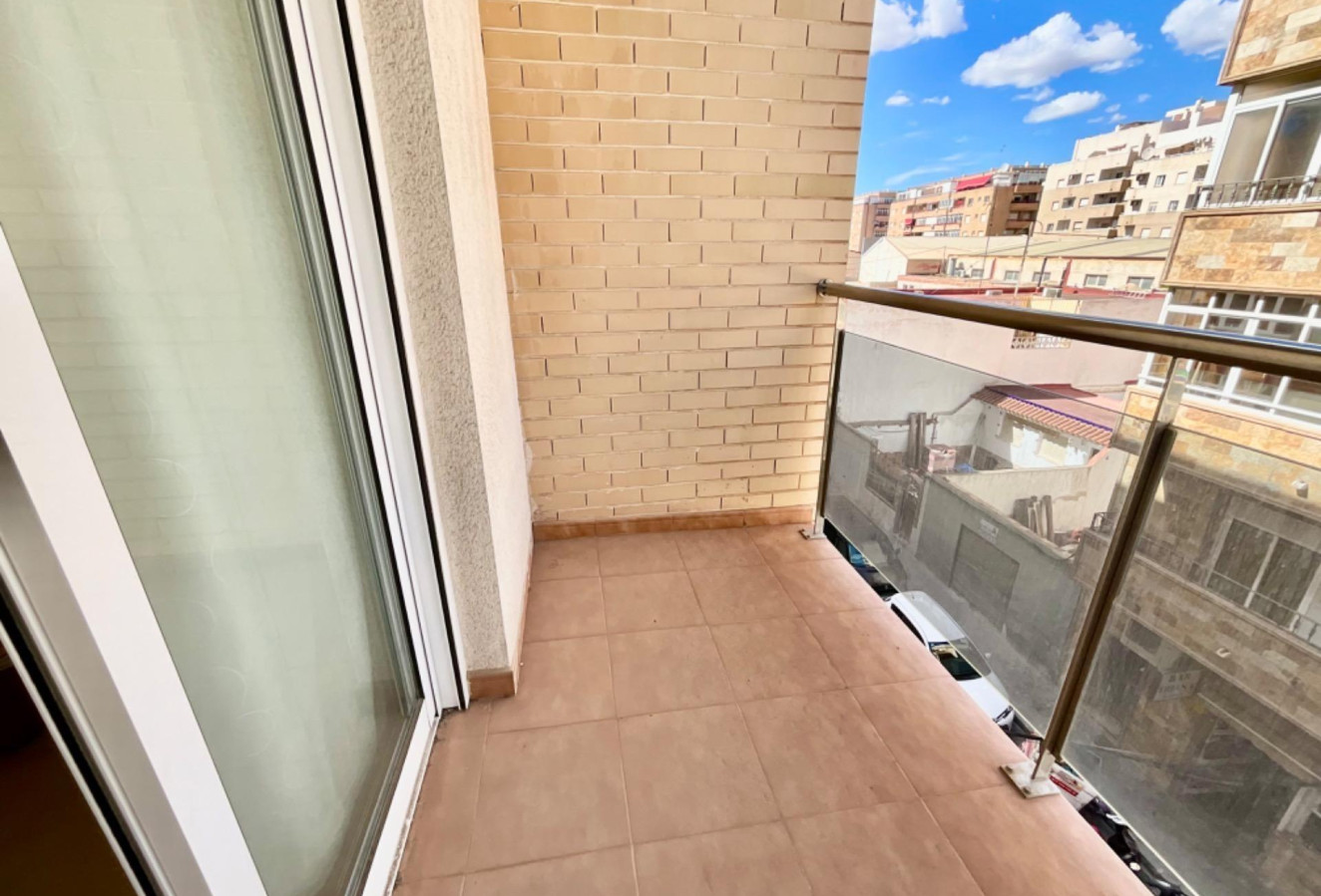 Reventa - Apartamento / piso - Torrevieja - Centro