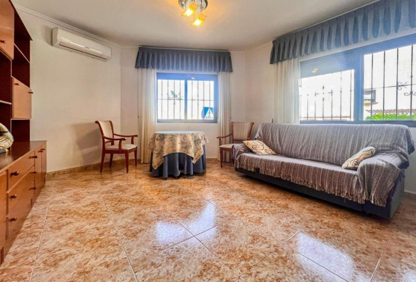 Reventa - Apartamento / piso - San Miguel de Salinas - Pueblo