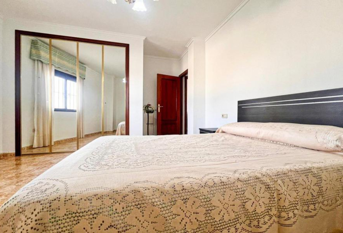 Reventa - Apartamento / piso - San Miguel de Salinas - Pueblo