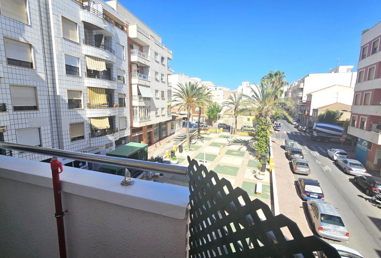 Reventa - Apartamento / piso - Torrevieja - Centro