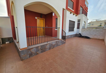 Reventa - Bungalow - Torrevieja - Aguas Nuevas