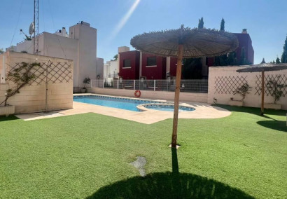 Reventa - Bungalow - Torrevieja - Aguas Nuevas