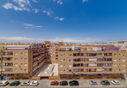 Reventa - Apartamento / piso - Torrevieja - Centro