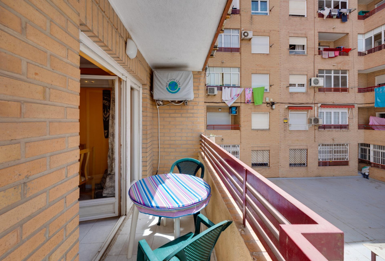 Reventa - Apartamento / piso - Torrevieja - Centro