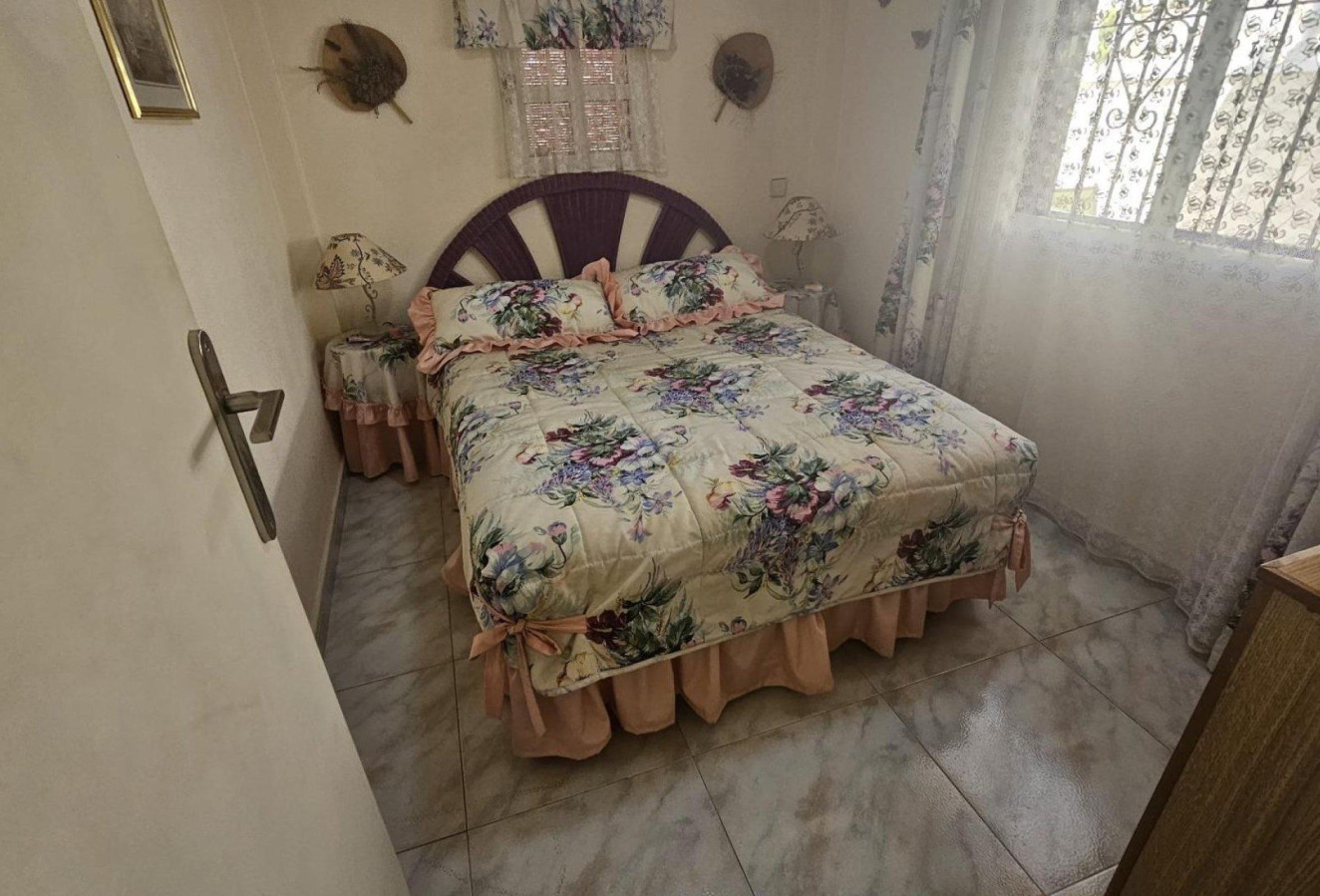 Reventa - Bungalow - Torrevieja - Doña ines