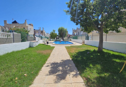 Reventa - Bungalow - Torrevieja - Doña ines