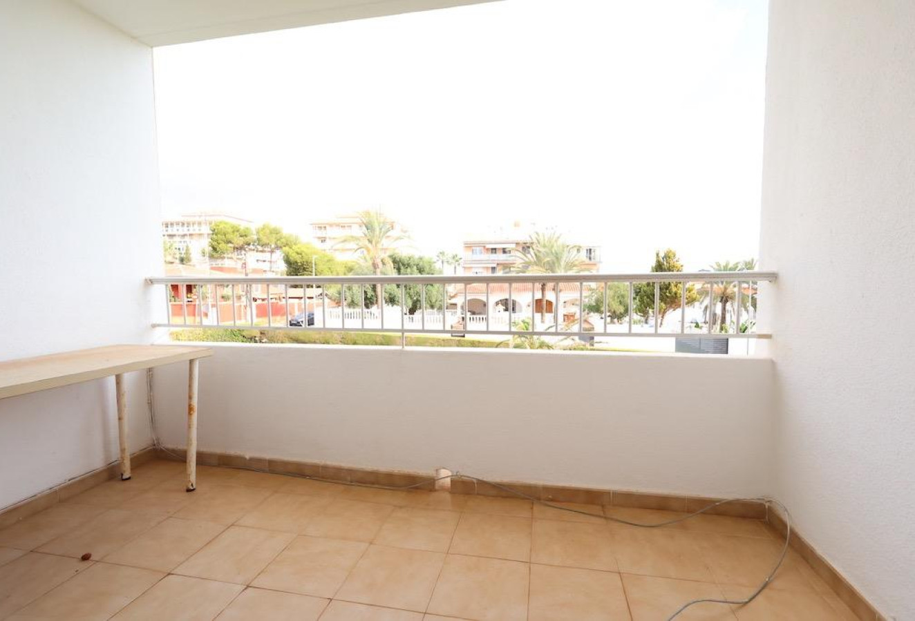 Reventa - Apartamento / piso - Torrevieja - Punta prima