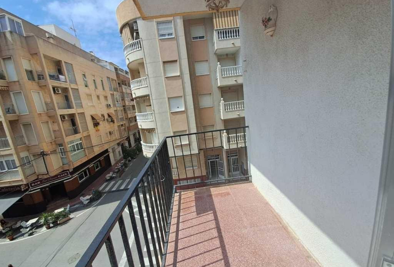 Reventa - Apartamento / piso - Torrevieja - Playa del cura