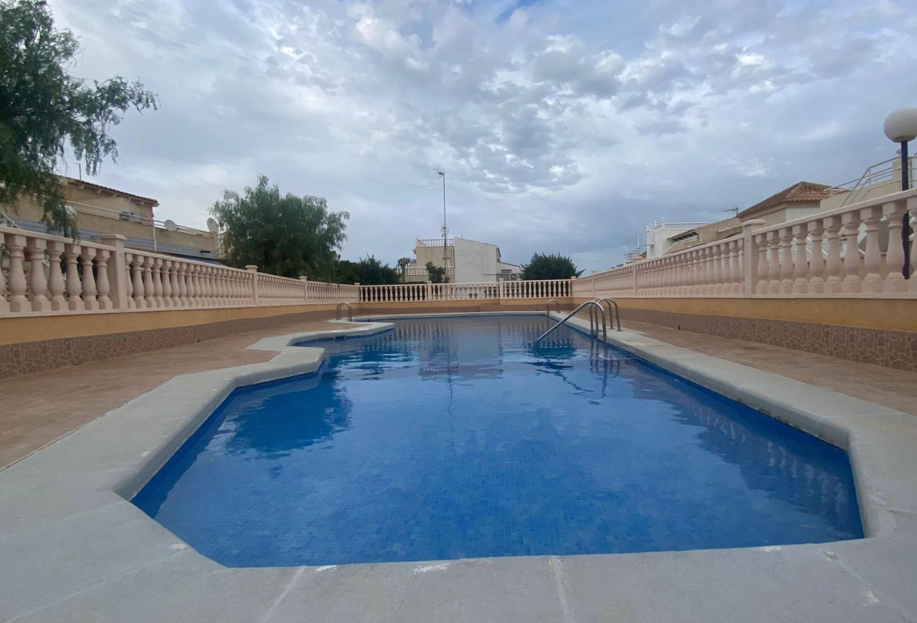 Reventa - Bungalow - Torrevieja - Los altos