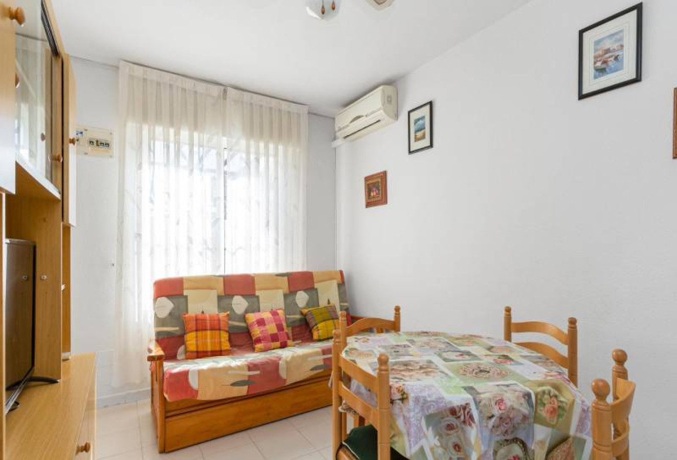 Reventa - Apartamento / piso - Torrevieja - Lago jardin