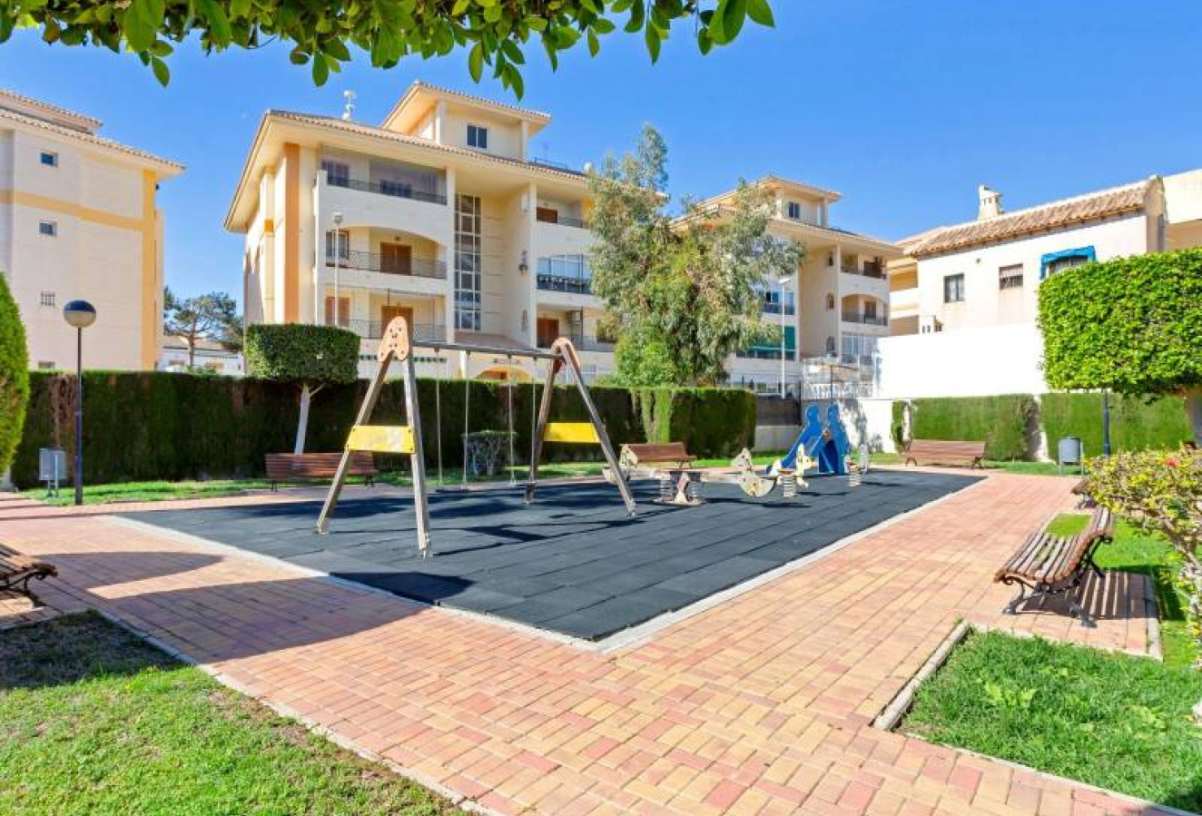 Reventa - Apartamento / piso - Torrevieja - La Mata