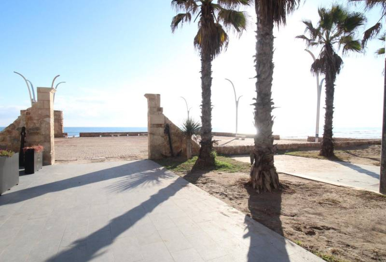 Reventa - Apartamento / piso - Torrevieja - La Mata