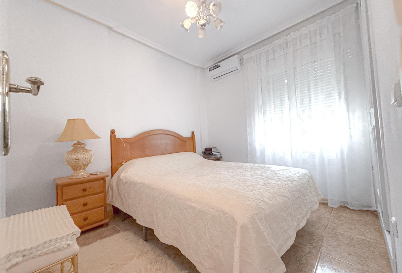 Reventa - Villa - Torrevieja - Las calas