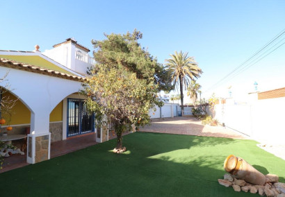 Reventa - Villa - Orihuela Costa - Los Dolses