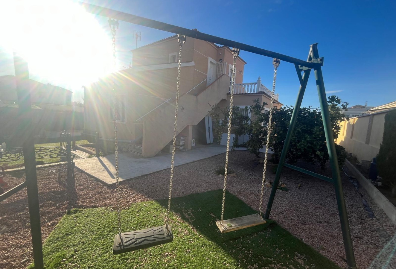 Reventa - Villa - Torrevieja - San luis