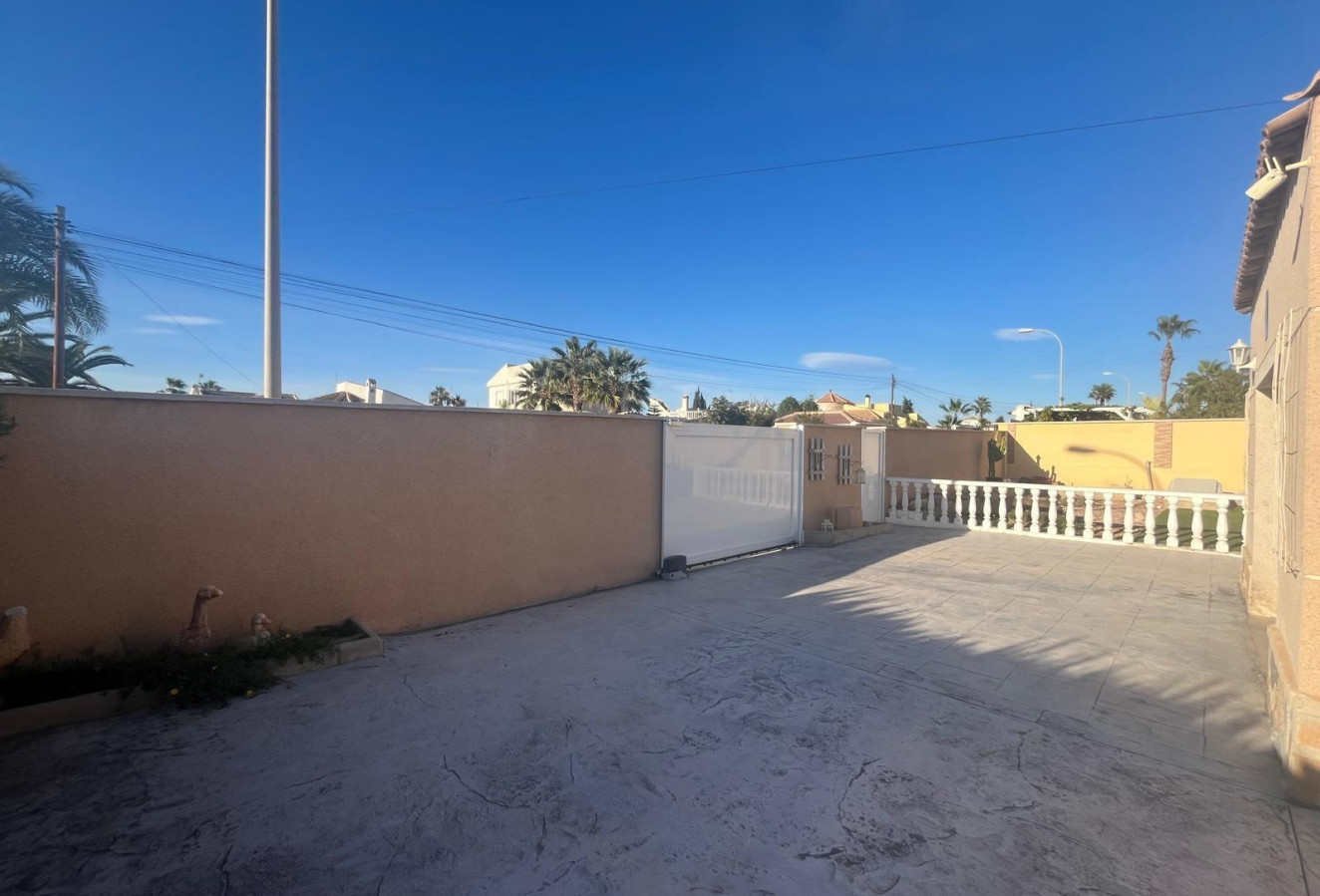 Reventa - Villa - Torrevieja - San luis