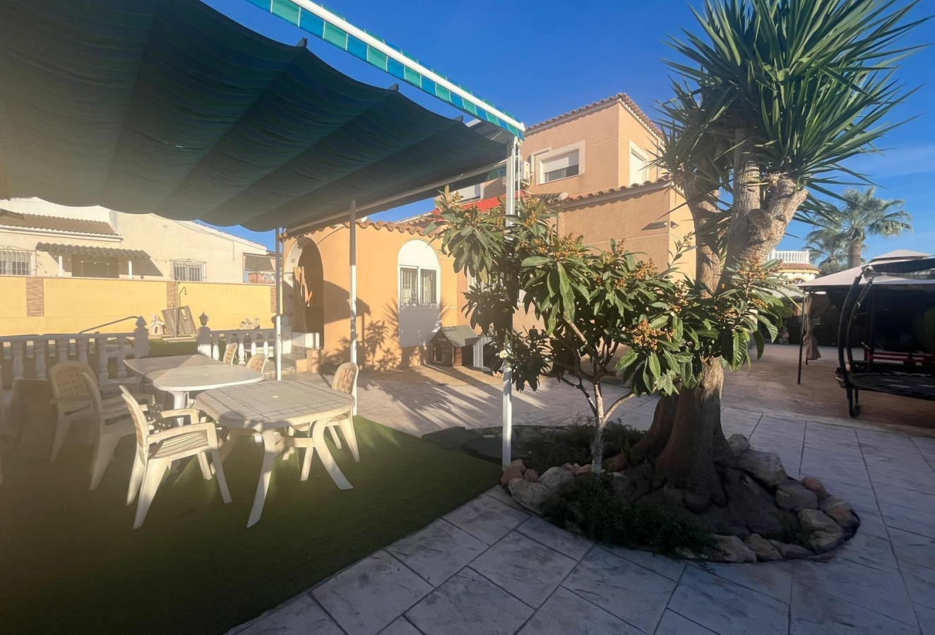 Reventa - Villa - Torrevieja - San luis