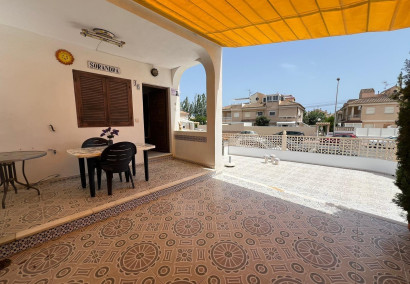 Revente - Bungalow - Torrevieja - Aguas nuevas 2