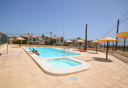 Revente - Bungalow - Torrevieja - Aguas nuevas 2