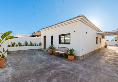 Reventa - Villa - Torrevieja - El chaparral