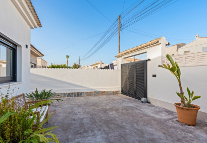 Reventa - Villa - Torrevieja - El chaparral