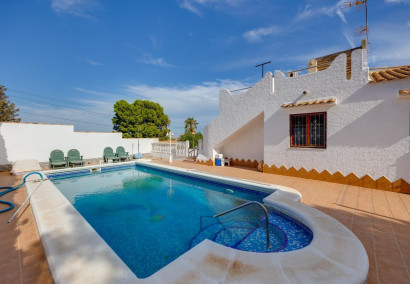 Reventa - Villa - Torrevieja - La Siesta - El Salado - Torreta