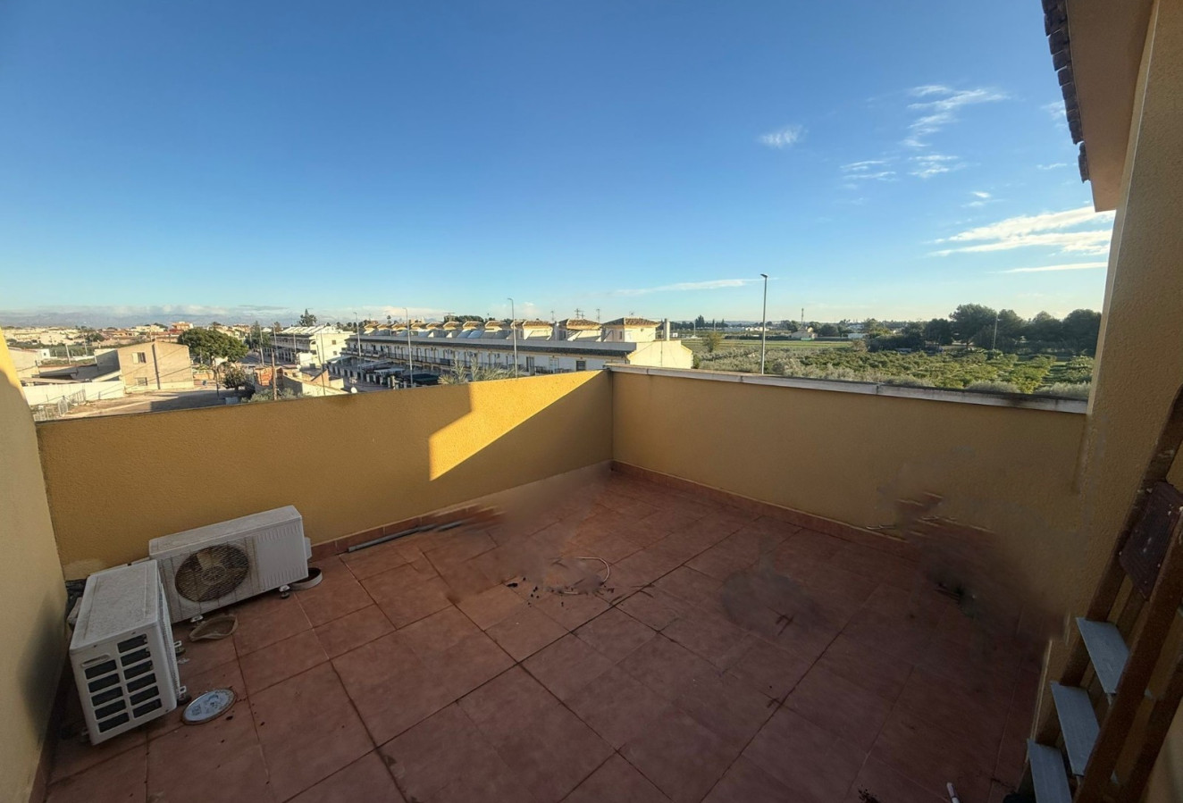 Reventa - Apartamento / piso - Daya Nueva