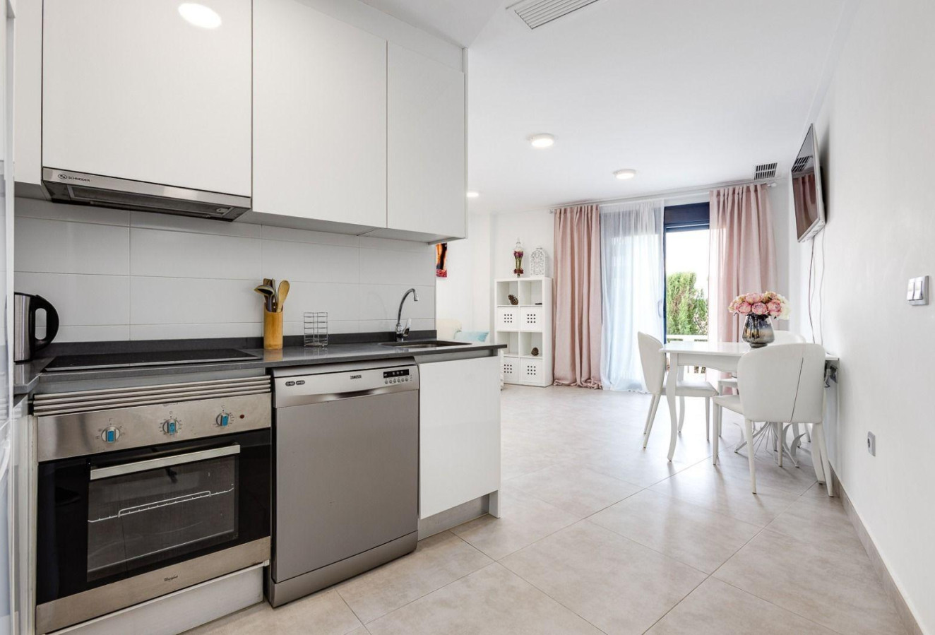 Reventa - Apartamento / piso - Torrevieja - Aguas Nuevas