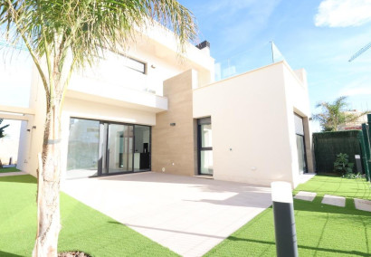 Reventa - Villa - Los Alcazares - Santa Rosalía