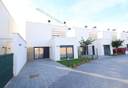 Reventa - Villa - Los Alcazares - Santa Rosalía