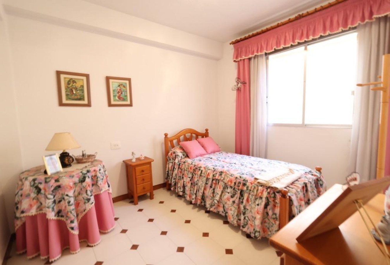 Resale - Apartment / flat - Torrevieja