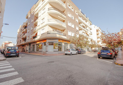 Resale - Apartment / flat - Torrevieja - torrevieja