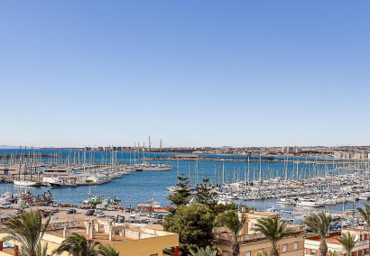 Resale - Apartment / flat - Torrevieja - torrevieja