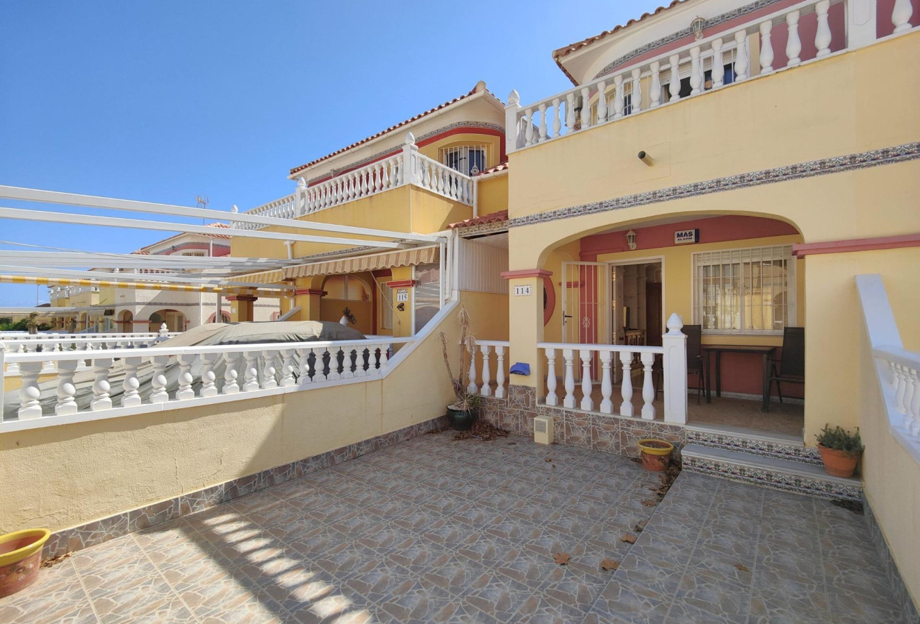 Resale - Bungalow - Orihuela Costa - Cabo Roig