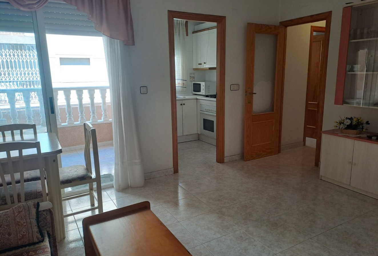 Resale - Apartment / flat - Torrevieja - Acequion