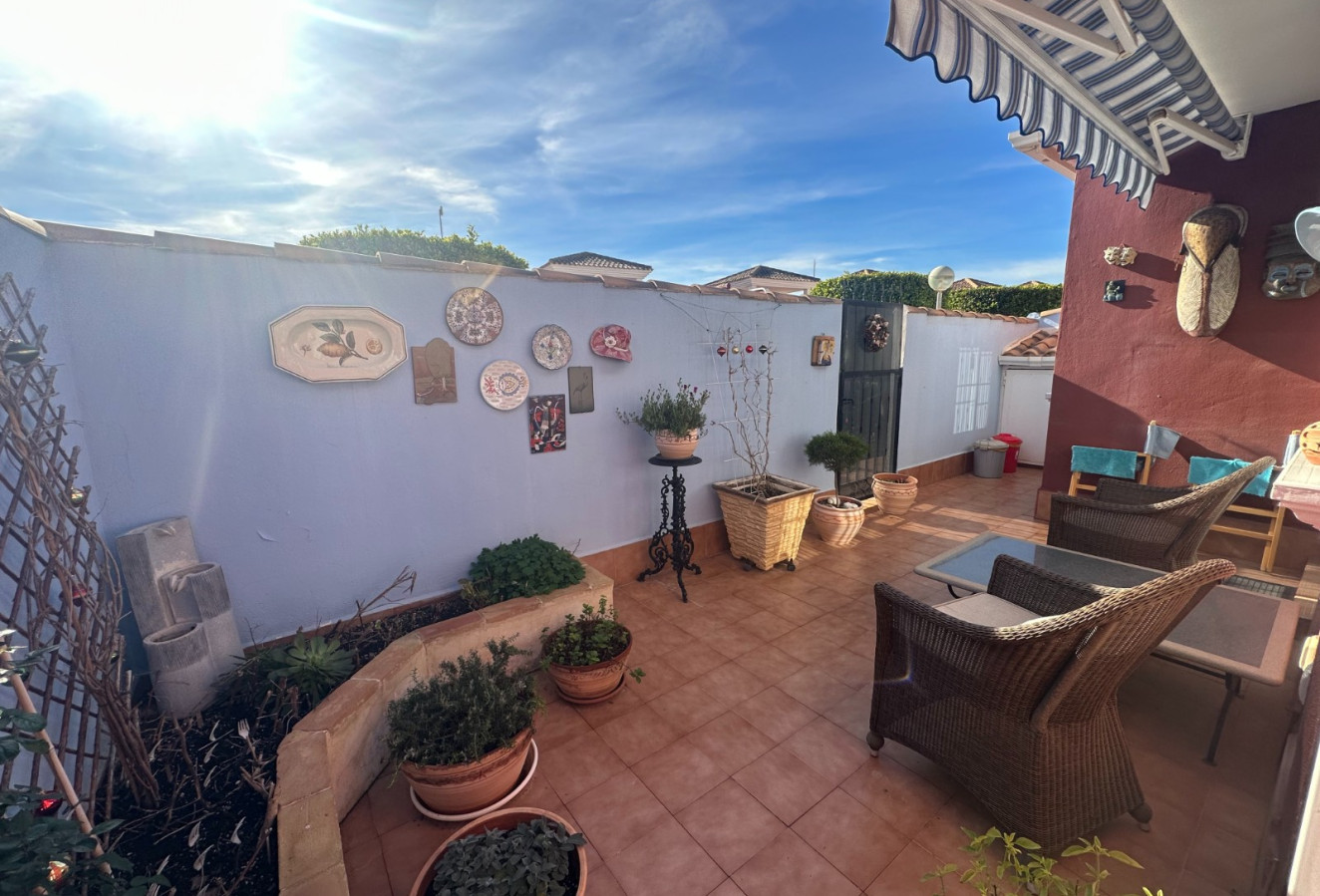 Resale - Town house / semi detached - Orihuela Costa - Entre Naranjos Vistabella