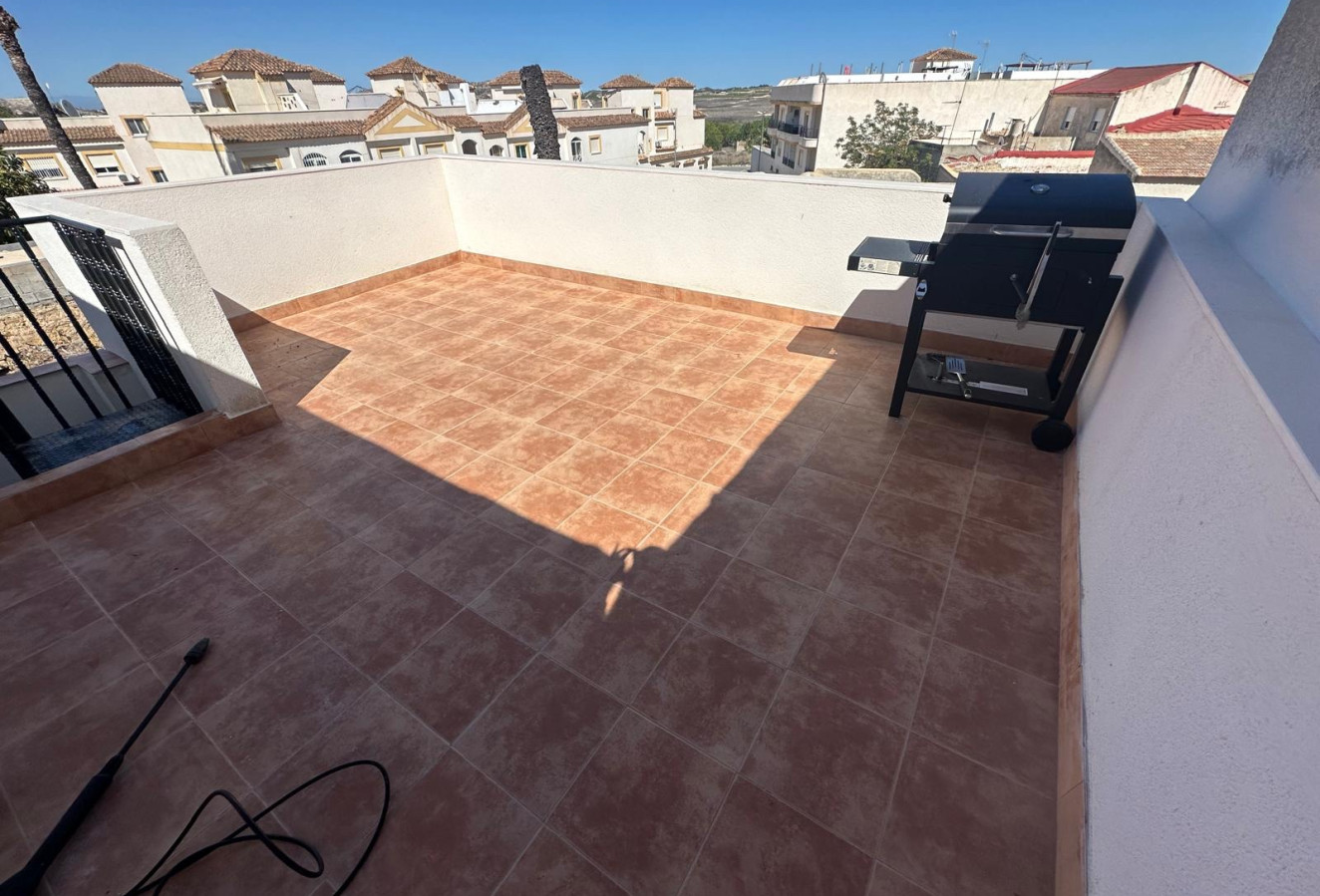 Resale - Bungalow - Orihuela Costa - Torremendo