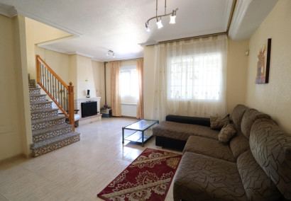 Resale - Bungalow - Orihuela Costa - PAU 26