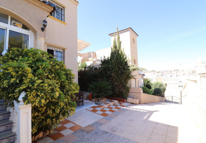 Resale - Bungalow - Orihuela Costa - PAU 26