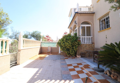 Resale - Bungalow - Orihuela Costa - PAU 26