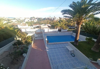 Reventa - Villa - Torrevieja - Los balcones