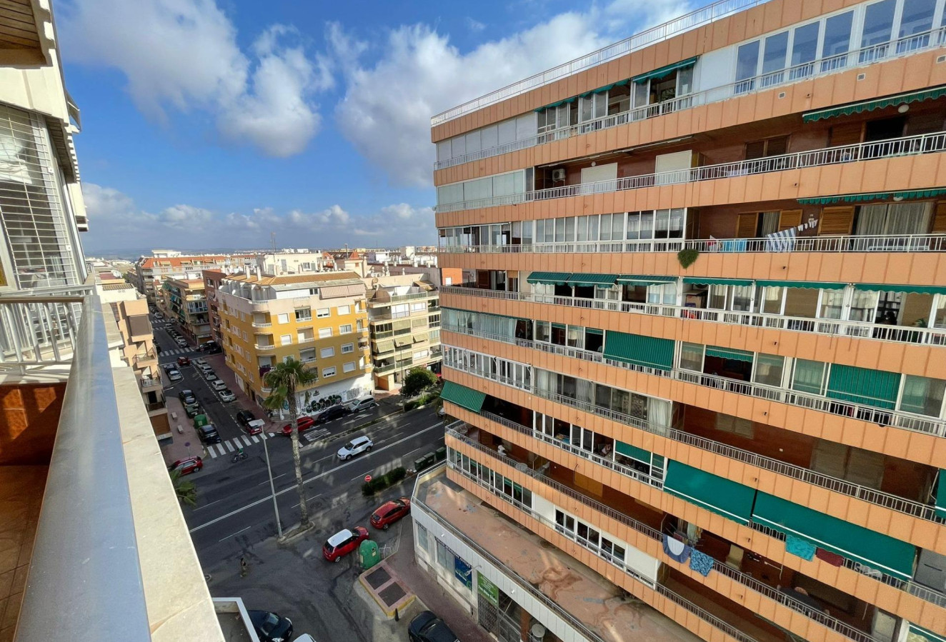 Resale - Apartment / flat - Torrevieja - Los balcones