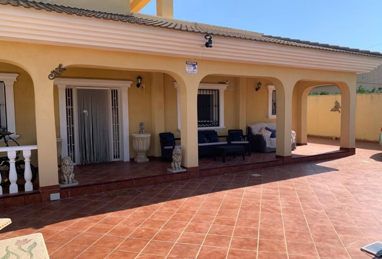 Reventa - Villa - Torrevieja - Los altos